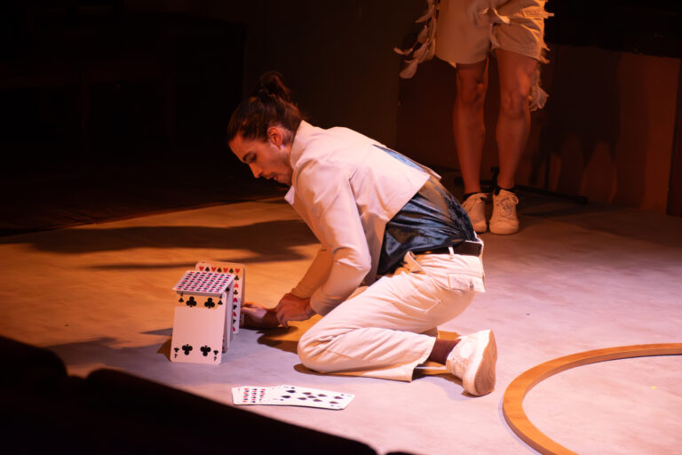 Fotografía de vestuario para la obra de teatro Los Prodigios Teatro Clásico Alcalá de Henares diseñado por Berta Navas