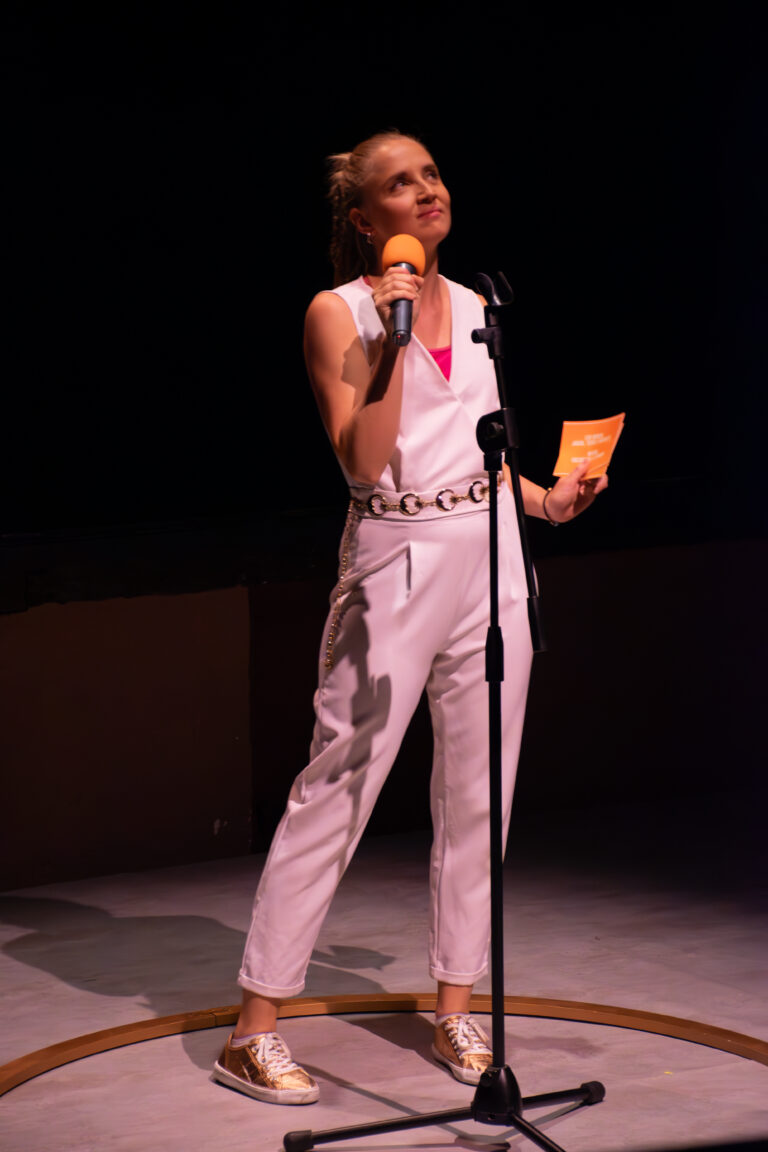 Fotografía de vestuario para la obra de teatro Los Prodigios Teatro Clásico Alcalá de Henares diseñado por Berta Navas